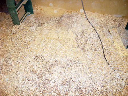 03sawdust